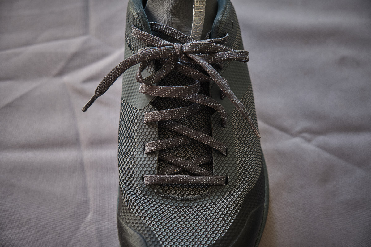 Arc'teryx Norval VT 2 grise lacet