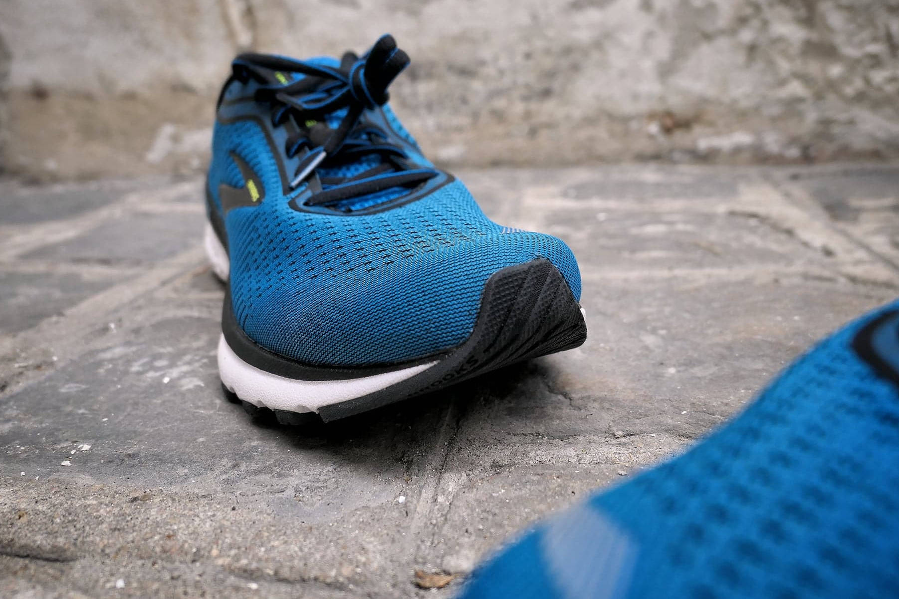 Pointe avant de la Brooks Adrenaline 20 GTS