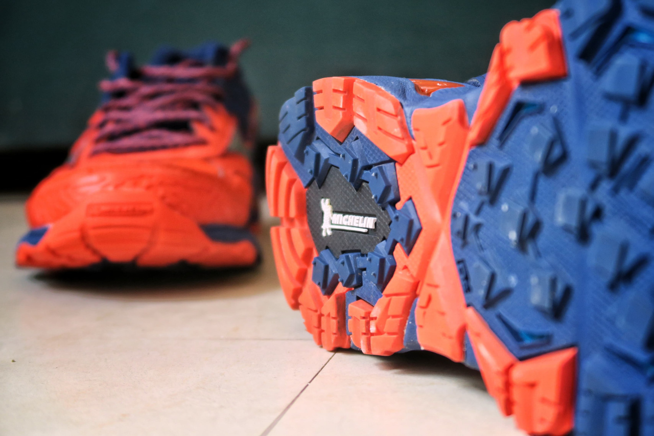 chaussure trail mizuno mujin