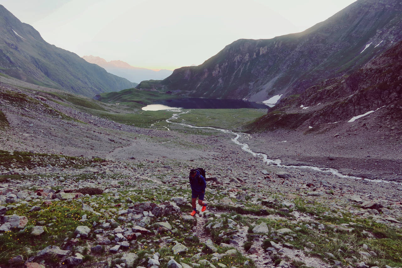 Montée au col de la Muzelle
