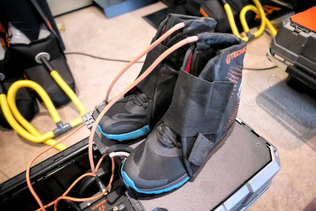 Chauffe de la chaussure avant moulage thermoform&eacute; directement sur le pied