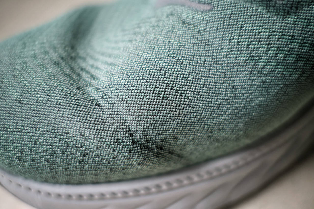 Le tissu des Hoka Mach 3