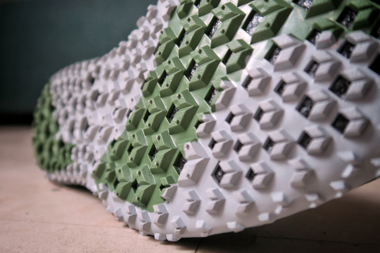 Les crampons sont clairement destinés au terrain sec