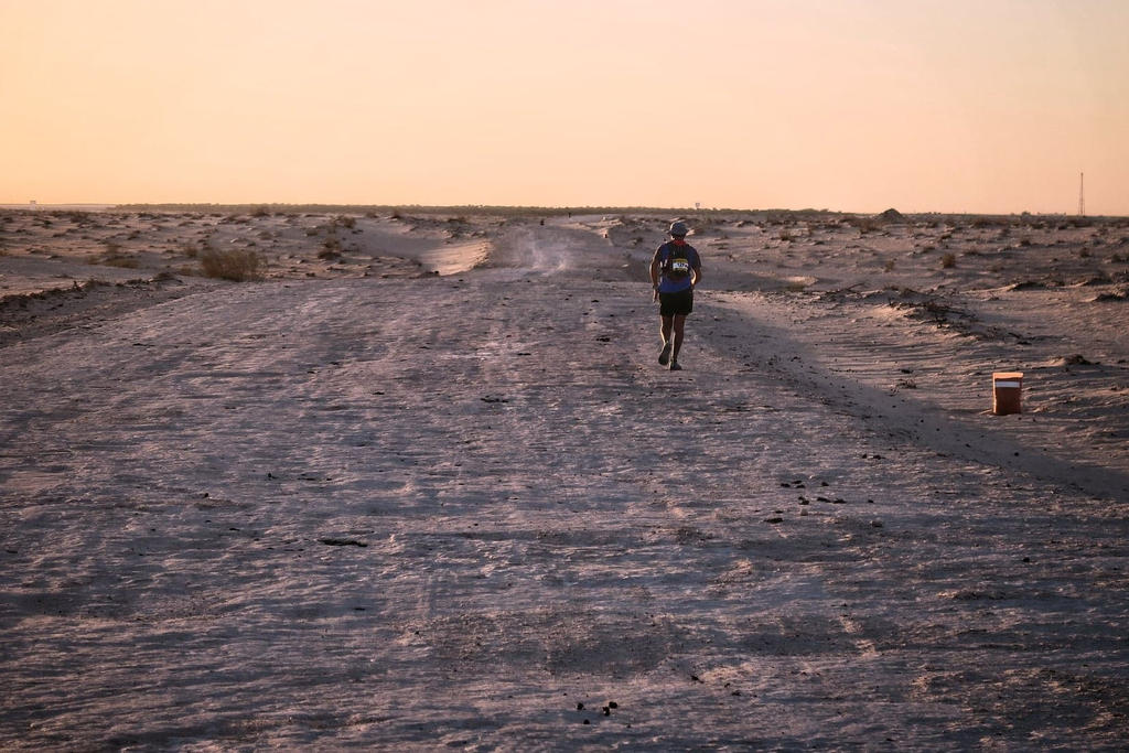 Vers le 70ème km, une large piste