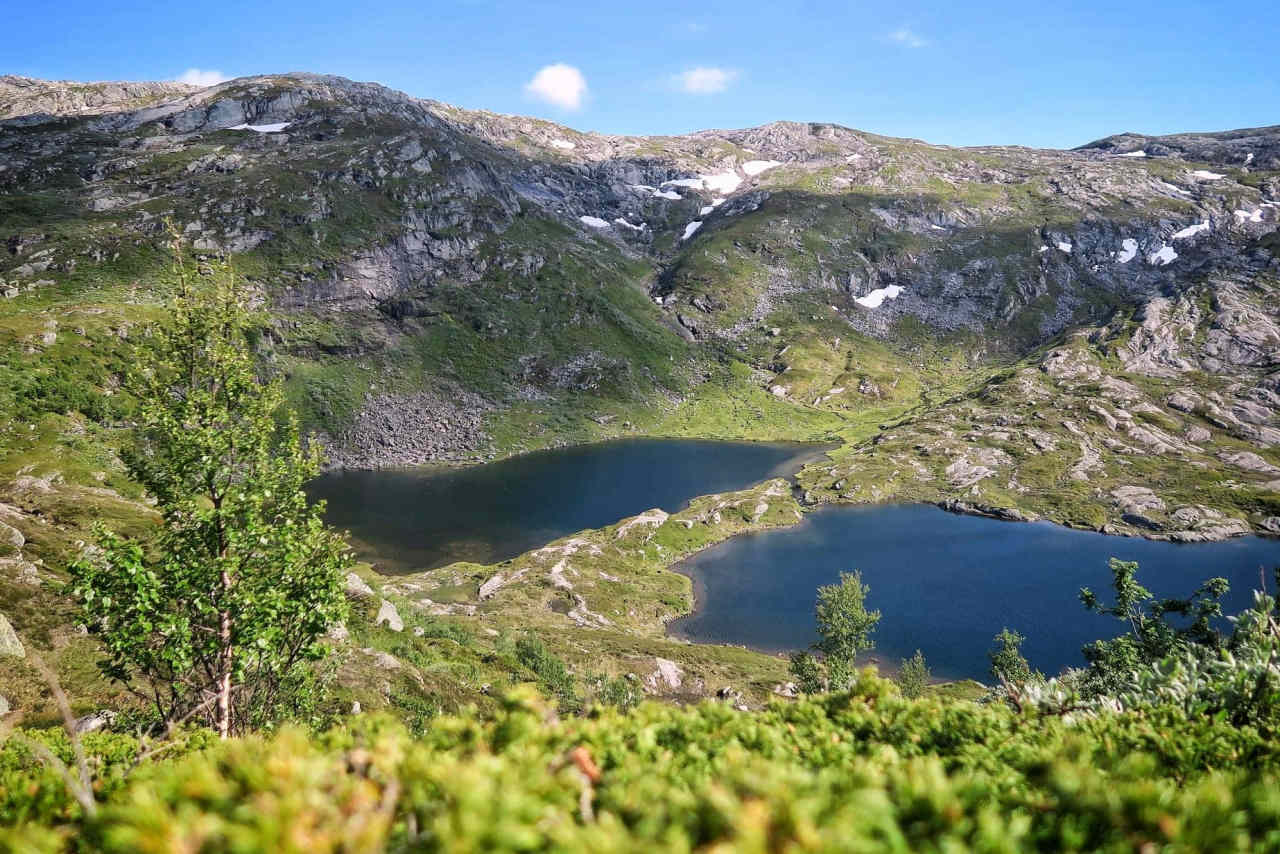 Lacs de montagne en redescendant sur le premier ravito au km35