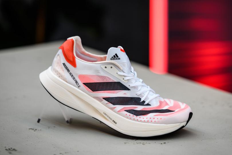 Les Adidas Adizero Adios Pro 2, les chaussures du record du monde du Semi