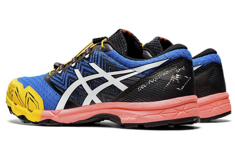 asics trail trabuco