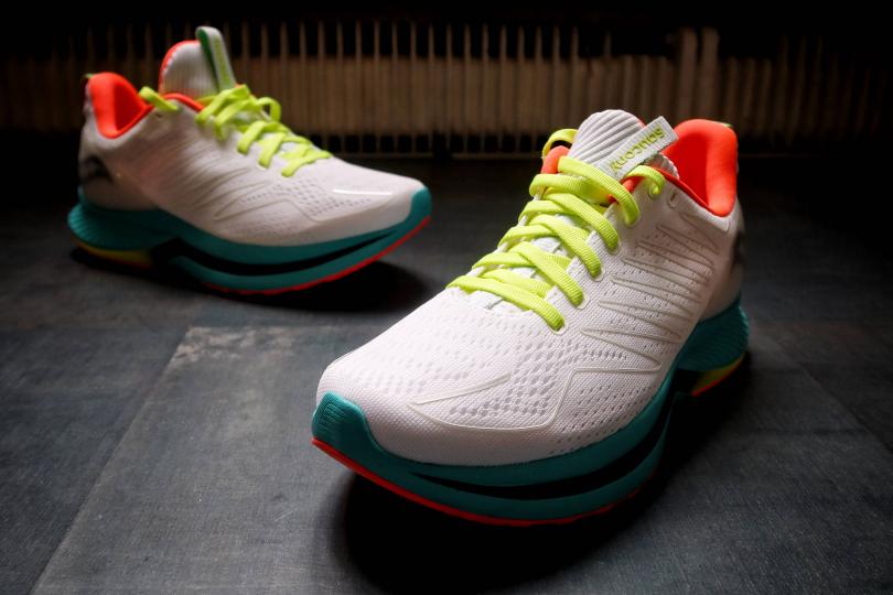 Les Saucony Endorphin Shift