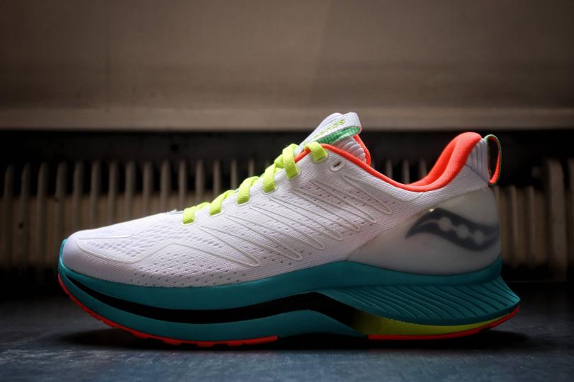 Saucony Endorphin Shift - profil de la chaussure