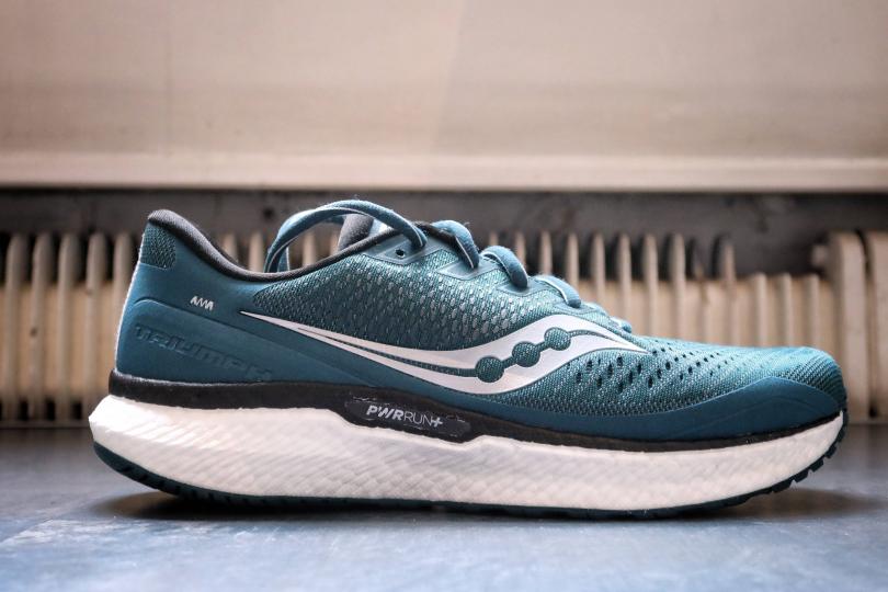 Saucony Triumph 18 - profile extérieur