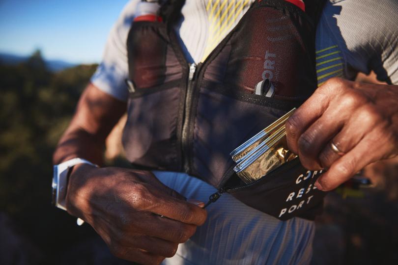 Compressport Ultrun S Pack Evo 15l, poches avant