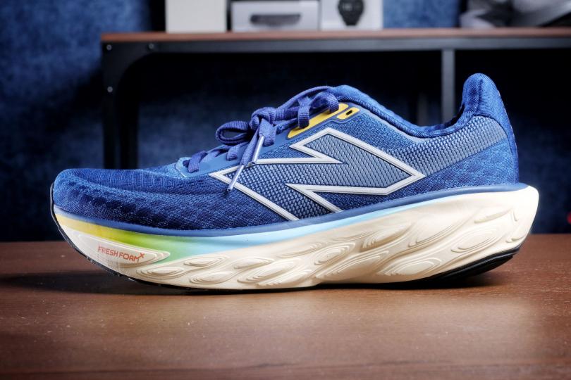 New Balance Fresh Foam 1080 V14, vue latérale