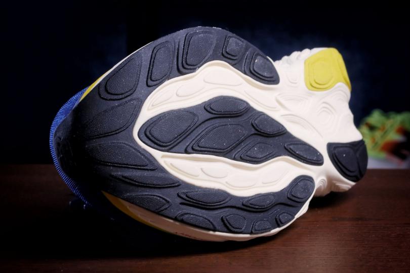 La semelle des la New Balance Fresh Foam 1080 V14