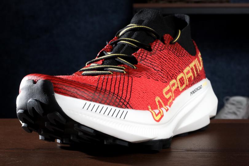 La Sportiva Prodigio Pro, vue avant, le pare-pierres
