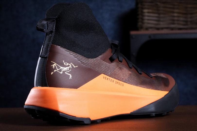 Arcteryx Vertex Speed, vue 3/4 arrière latéral