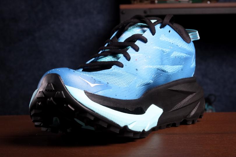 Zoom avant sur la Hoka Mafate 5