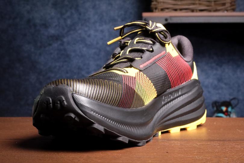 La Sportiva Prodigio Max, avant et pare-pierres