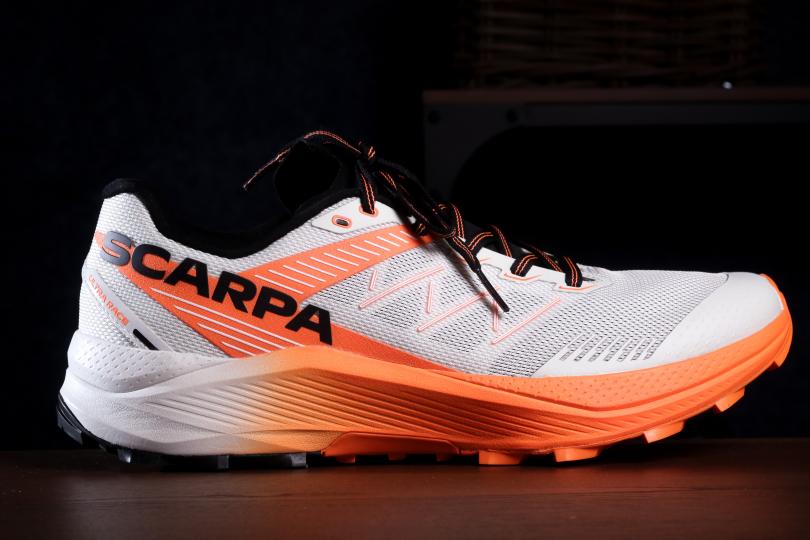 La Scarpa Spin Ultra 2 de profil