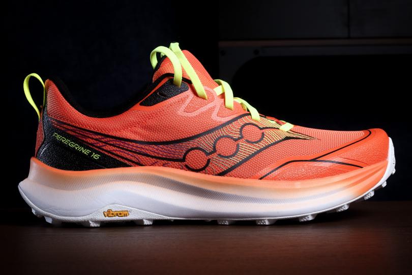 La Saucony Peregrine 16 de profil