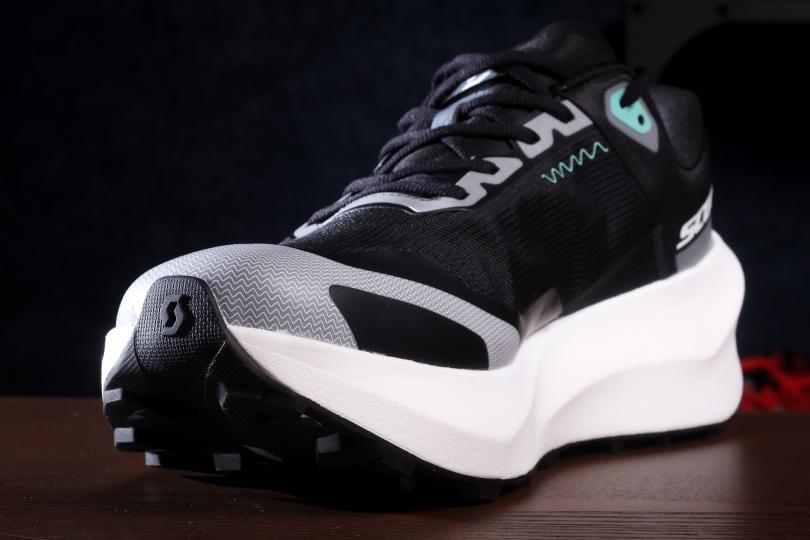 Scott Kinabalu Ultra, vue 3/4 avant