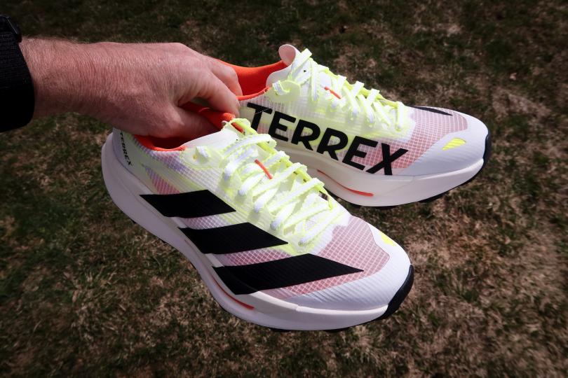 Pr&eacute;sentation des adidas Terrex Agravic TT