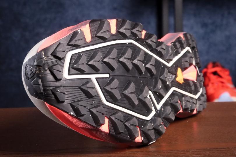 Les crampons de la Rossignol Vercors