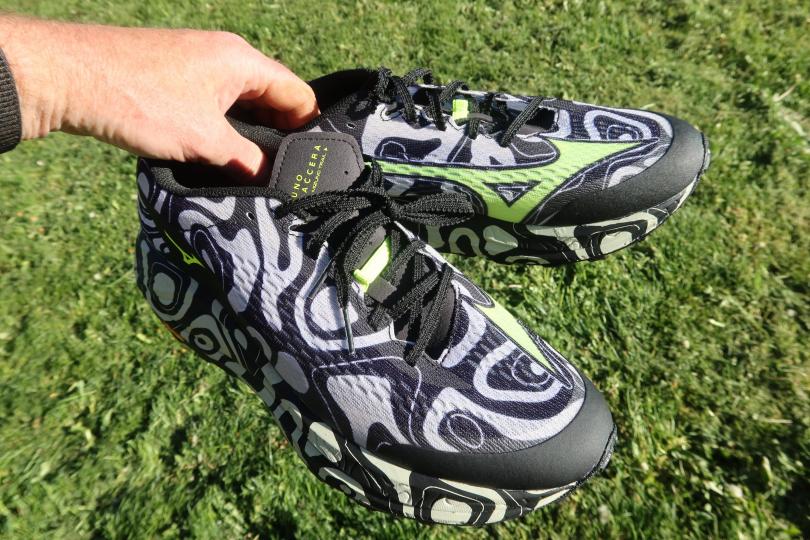 Mizuno Neo Accera