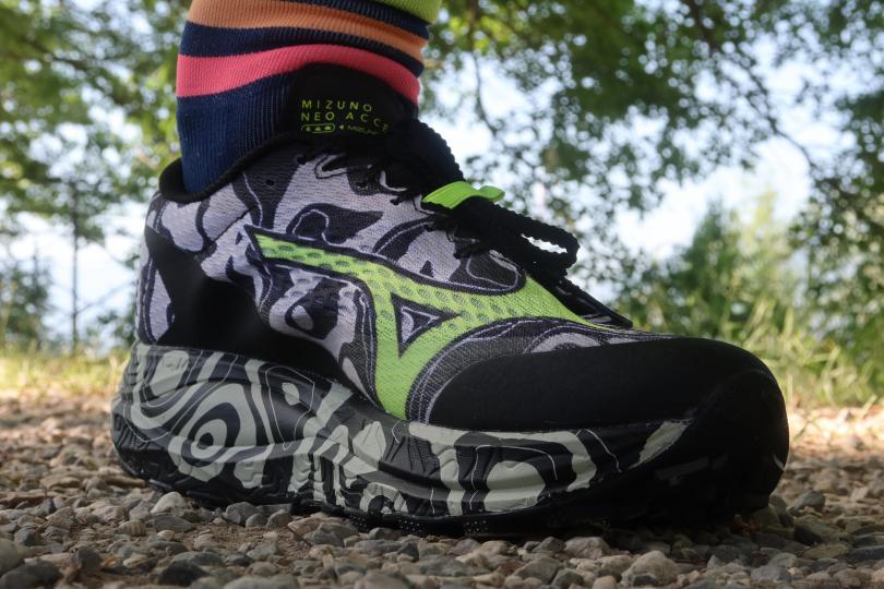Mizuno Neo Accera