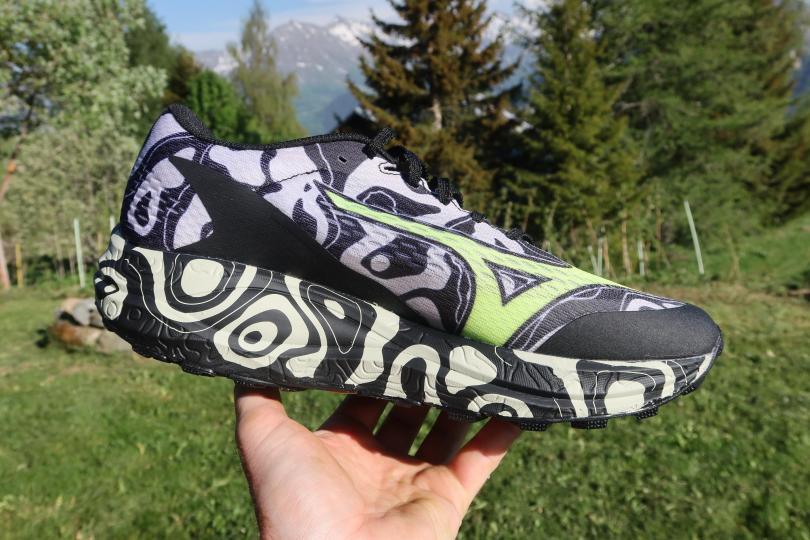 Mizuno Neo Accera