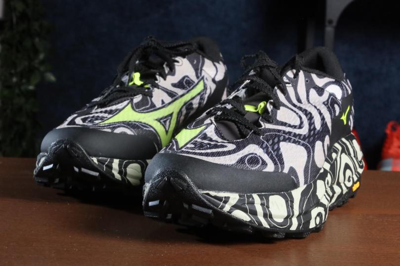 Mizuno Neo Accera