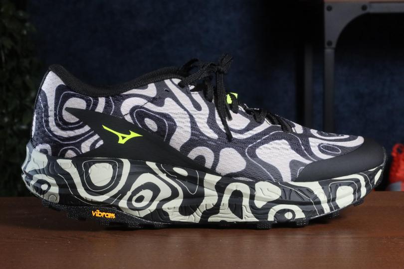 Mizuno Neo Accera