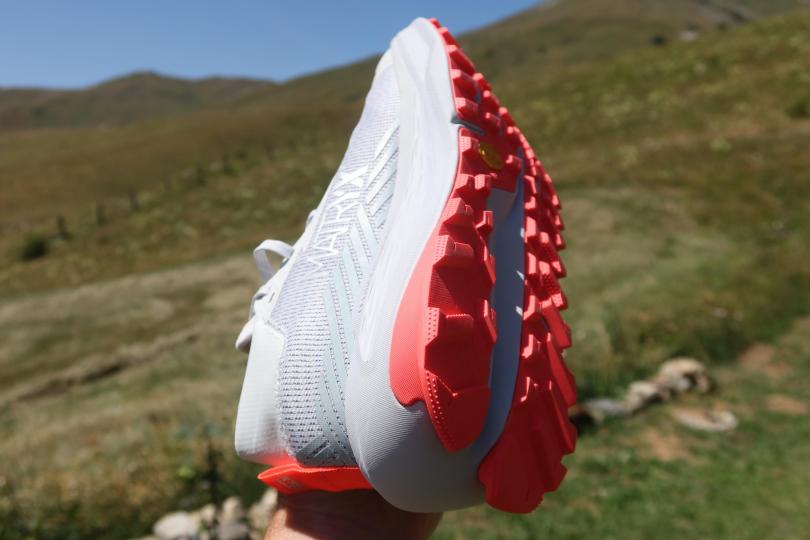 Journal du Trail : Pr&eacute;sentation des Altra Olympus 275 HiLo, les crampons