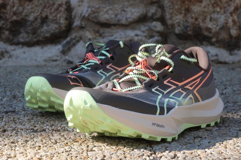 Les Asics Fuji Lite 7