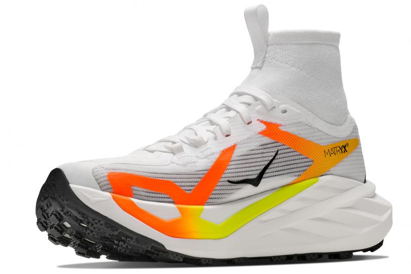 Hoka Tecton X 4 packshot