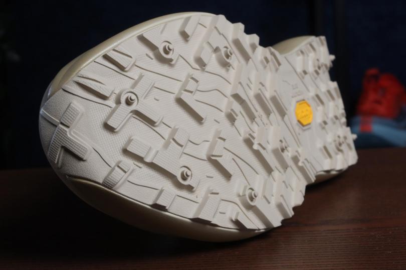 Les crampons Vibram Elite de la Norda 055