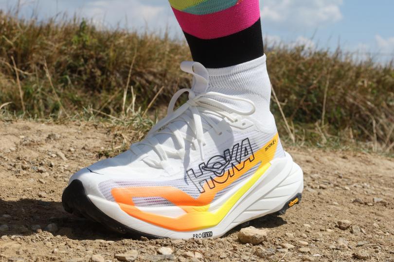 JDT, la Hoka Tecton X 4. Le test des Tecton X4, 3/4 extérieur