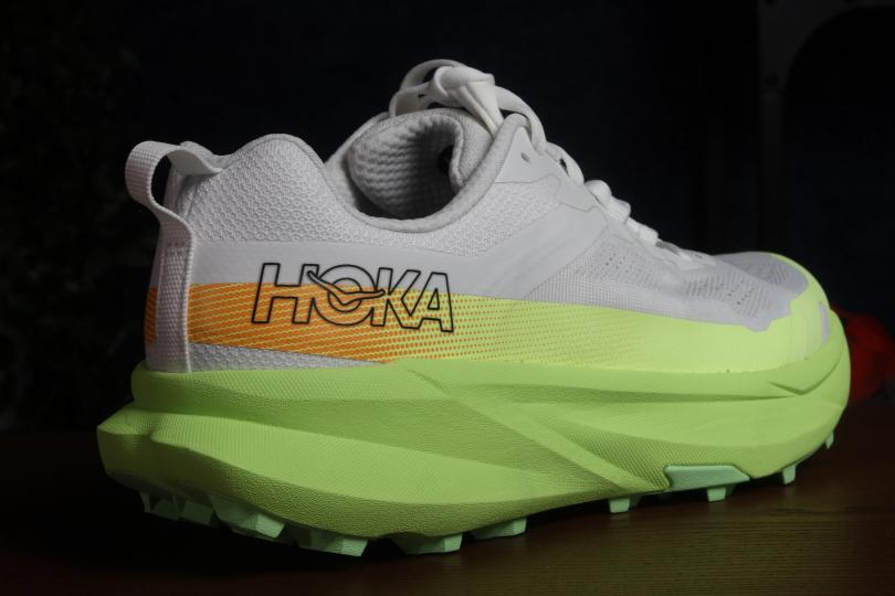 JDT, les Hoka Torrent 5. Vue 3 quarts arri&egrave;re